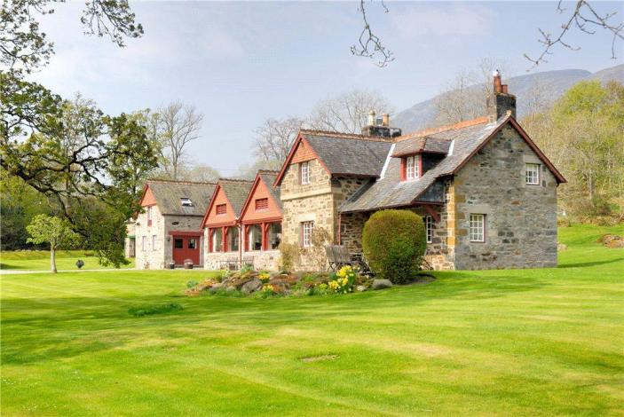 Balnald Farmhouse